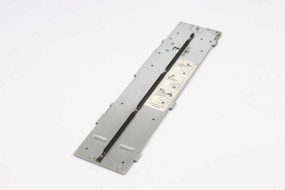 Bay Divider for C3000, C7000 Bladecenters